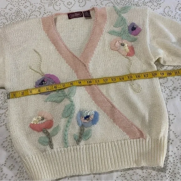 Vintage embellished wrap sweater size M - Picture 10 of 13